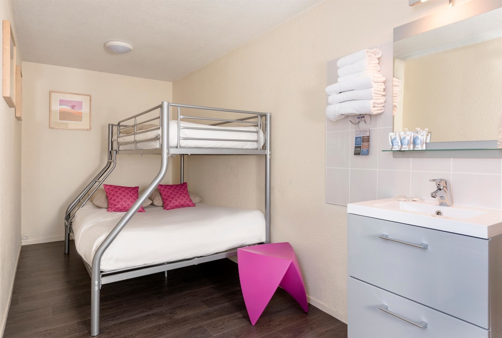 Hotel Kyriad Saint Etienne Centre 19/70