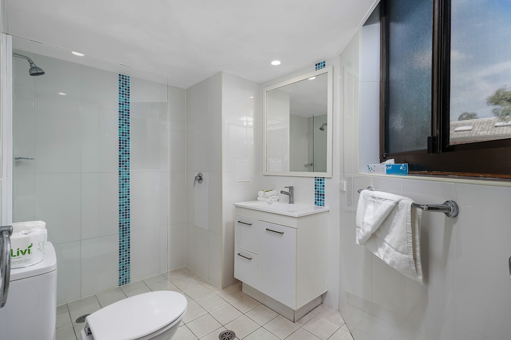Bayview Beachfront Apartments 46/50