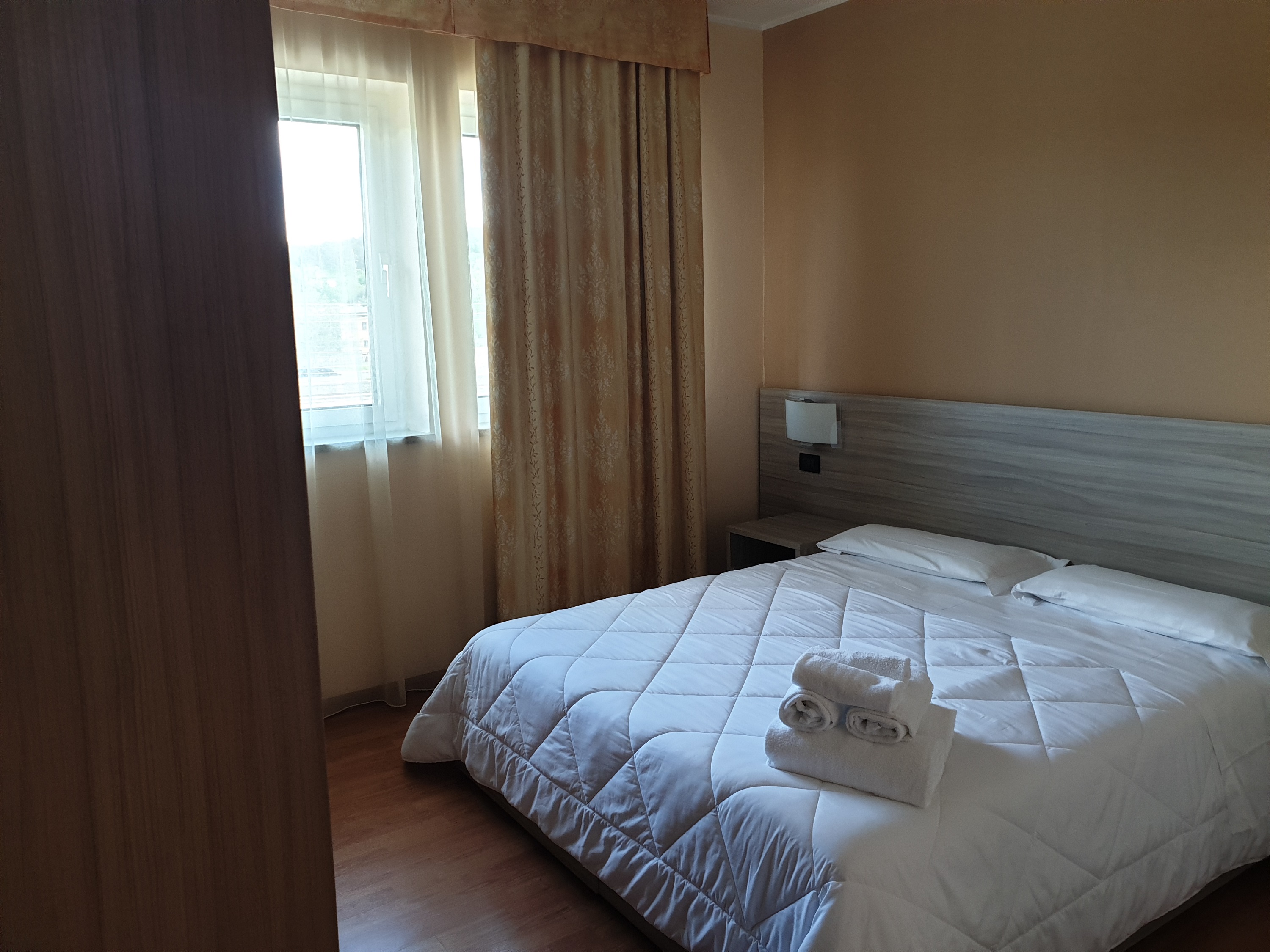Deluxe, Suite