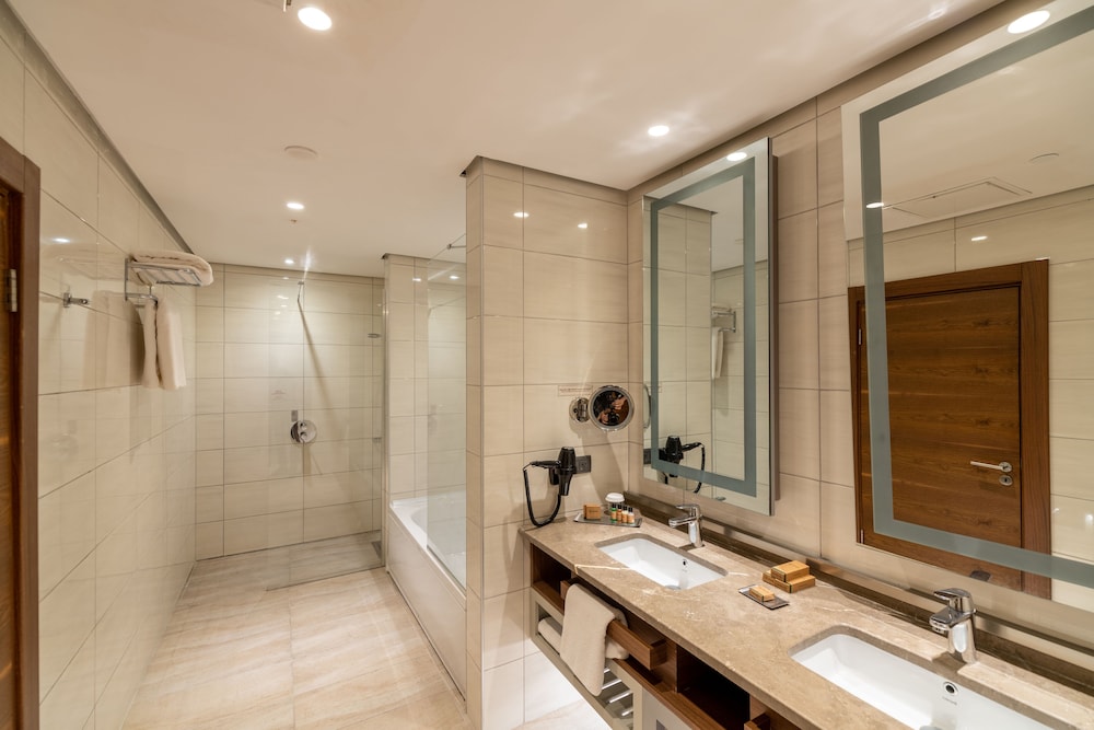 Doubletree By Hilton Eskisehir Turkey 48/51