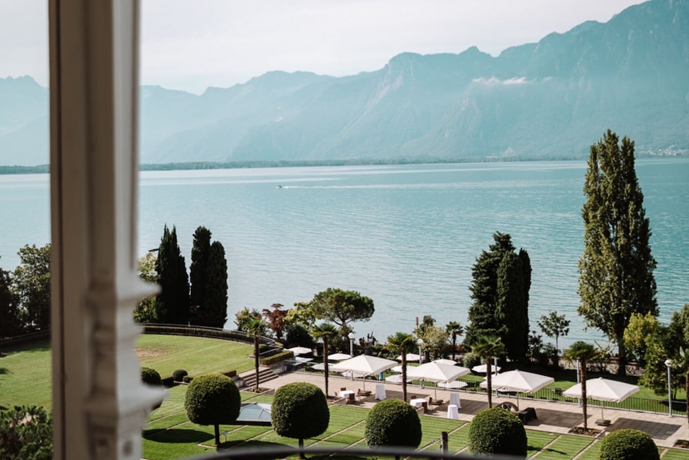 Fairmont Le Montreux Palace 73/75