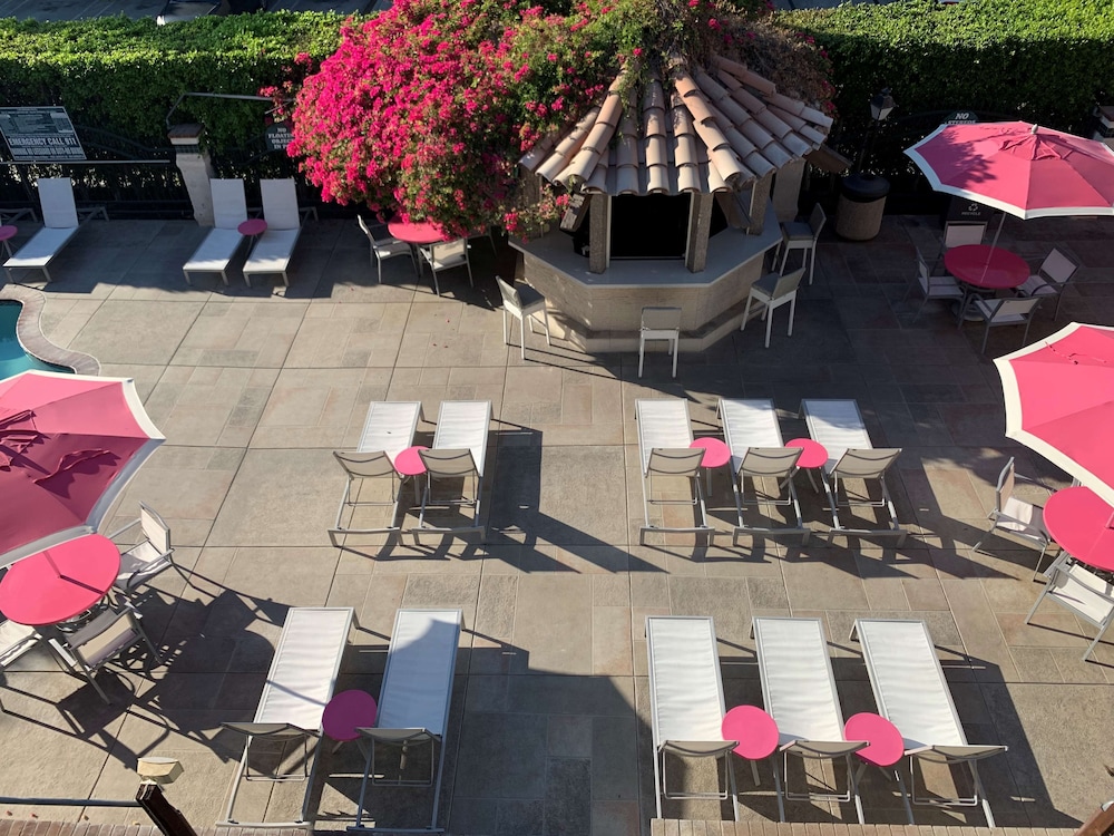 Best Western Plus Las Brisas Hotel 32/40