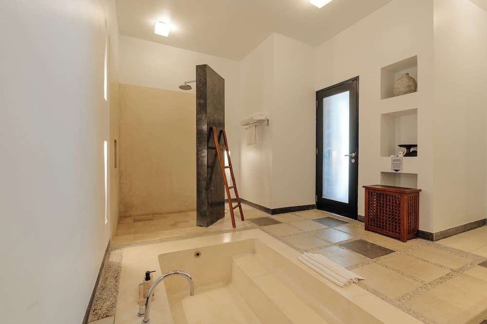 The Seminyak Suite - Private Villa 36/62