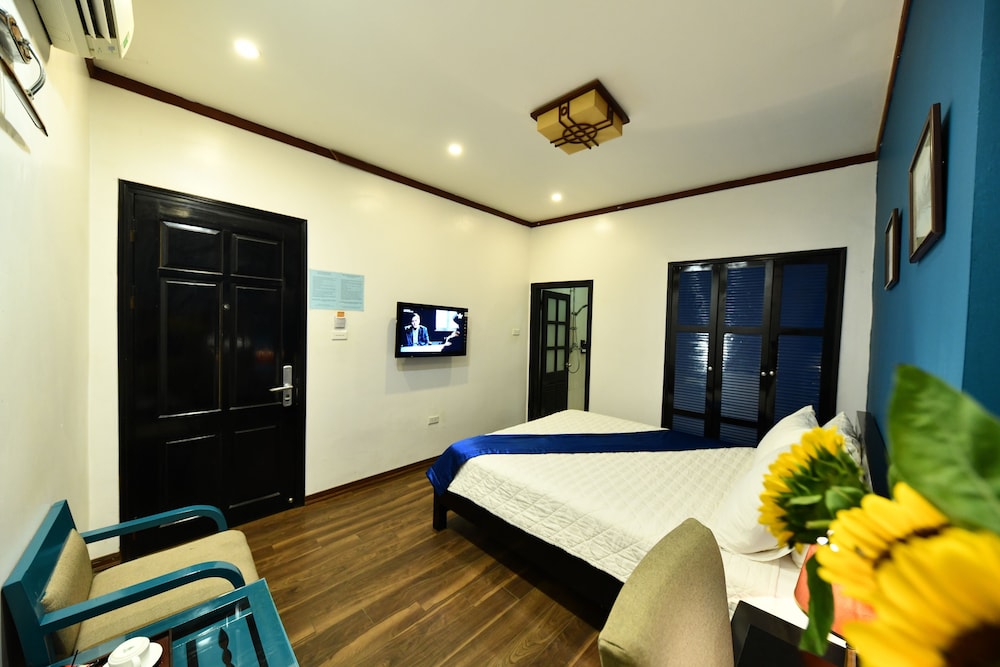 غرفة مريحة سوبيريور بسرير مزدوج، Hanoi Triumphal 6/10
