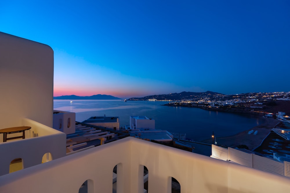 CAPE MYKONOS 50/61