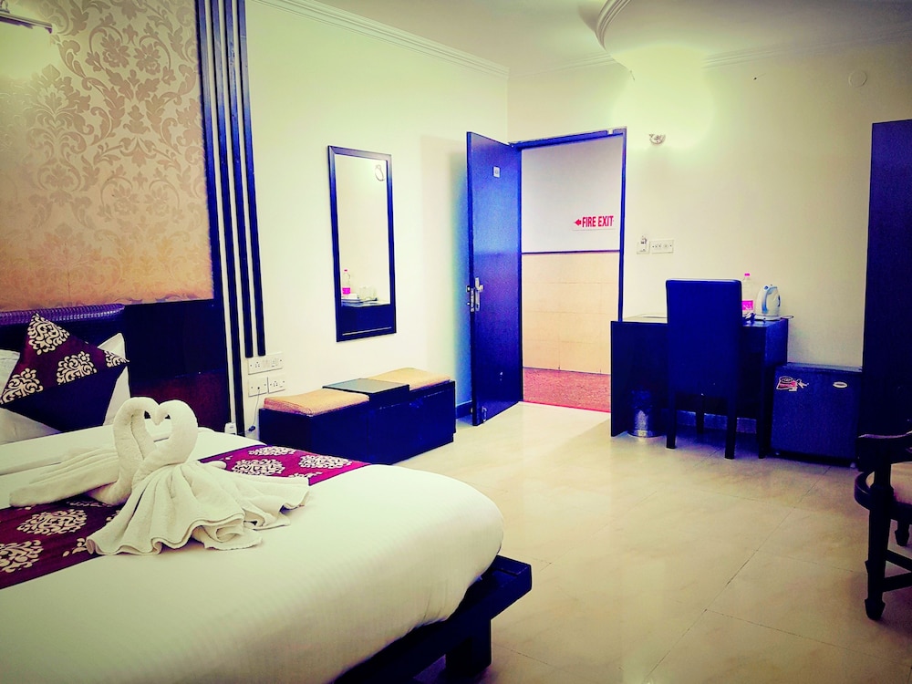 Hotel Delhi Aerocity 39/75