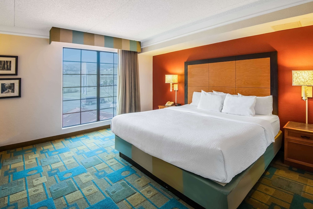 La Quinta Inn By Wyndham Colorado Springs Garden of the Gods 17/44