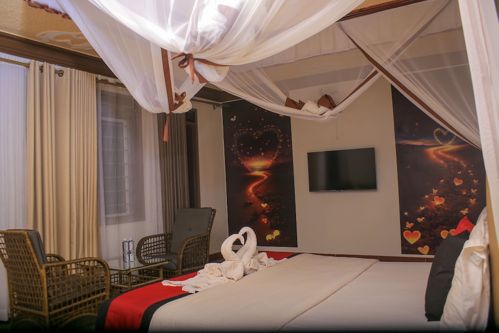 Saffron Beach Bistro & Cottages 30/50