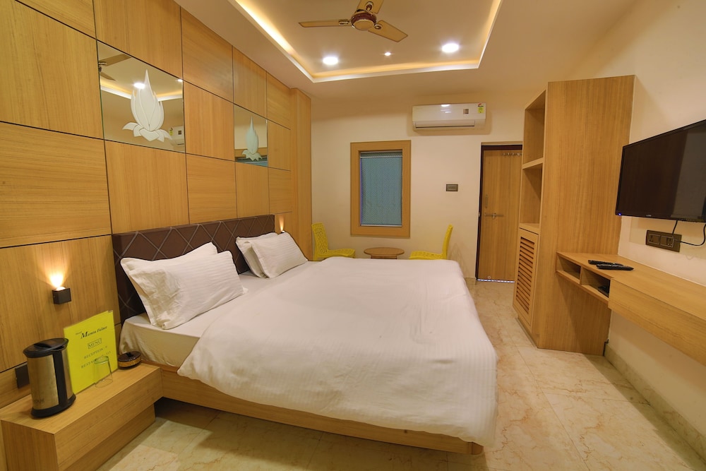 Hotel Mamta Palace 7/25