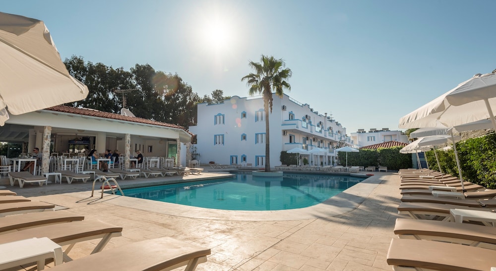 Aegean Blu Kos 35/39