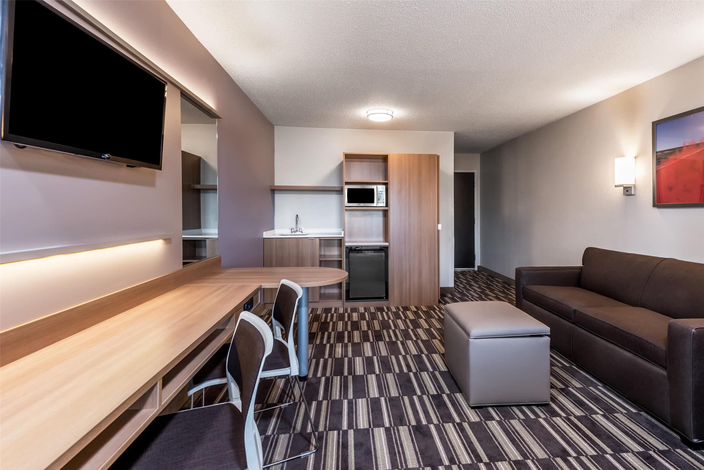 Microtel Inn and Suites By Wyndham Beaver Falls 18/30
