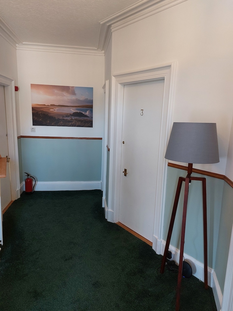 Eddlewood Guest House 13/43