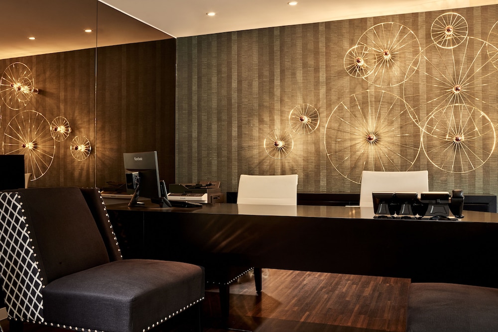 AZUR HOTEL 38/50