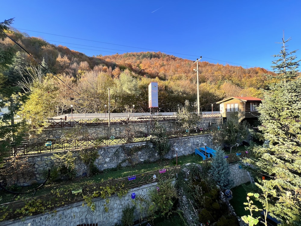 Abant Dort Mevsim Konagi 24/48