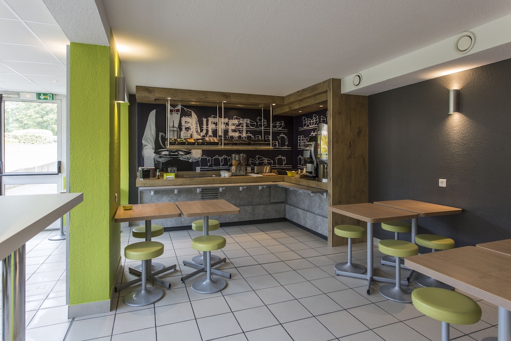ibis budget Senlis 34/50