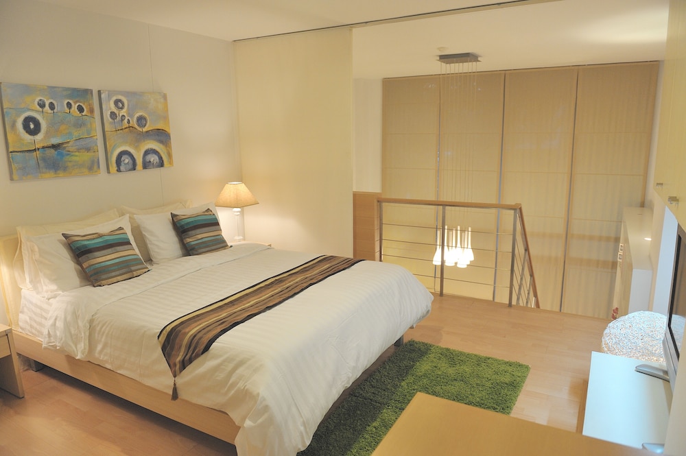 1 BEDROOM, SUPERIOR, APARTMENT, KITCHENETTE