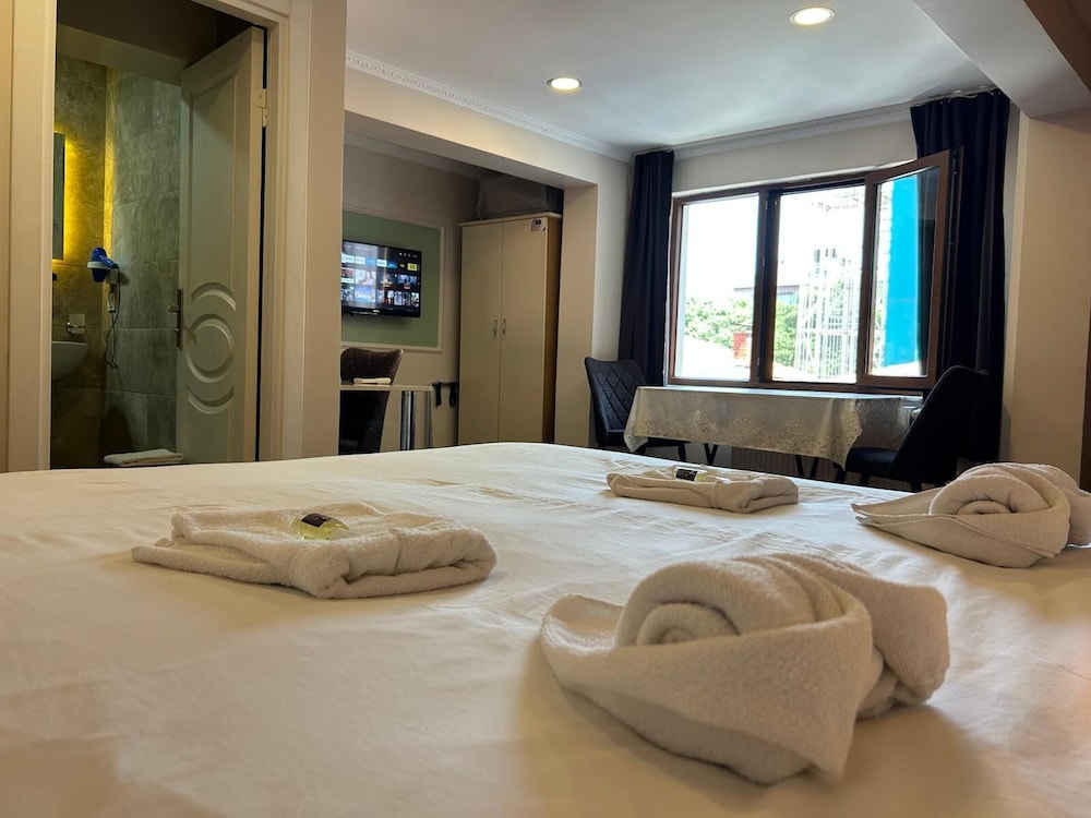 Naila Hotel 20/69