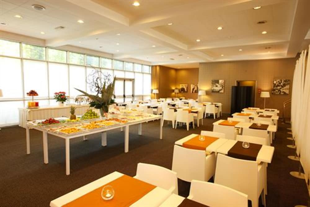 Hotel Blaise & Francis 42/55