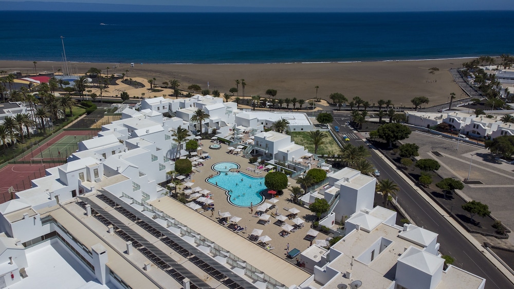 Lanzarote Village Hotel 63/69