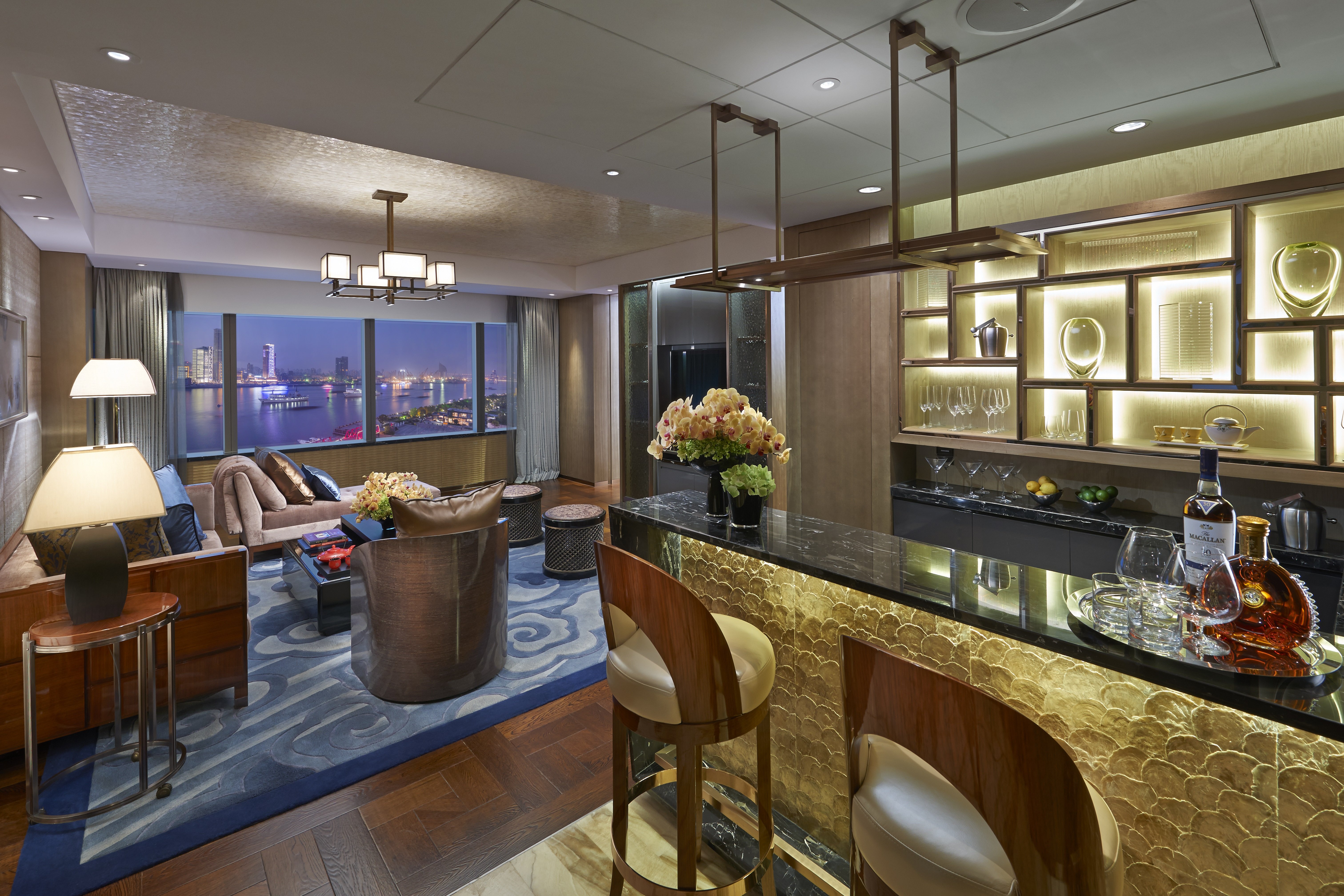 Mandarin Oriental Shanghai 50/78