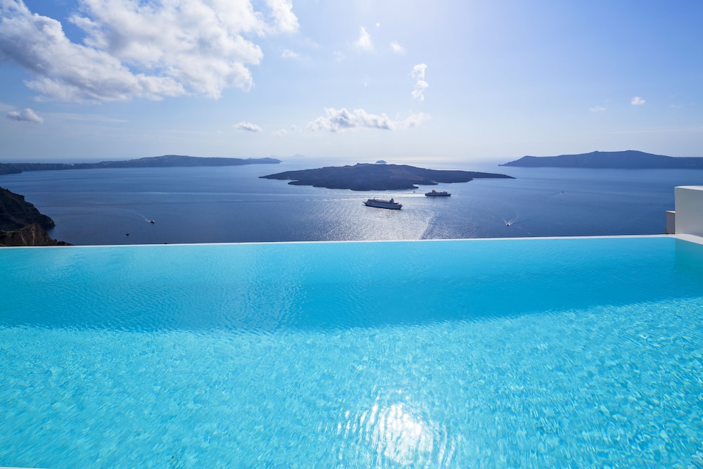 Cosmopolitan Suites - Adults Only 45/50
