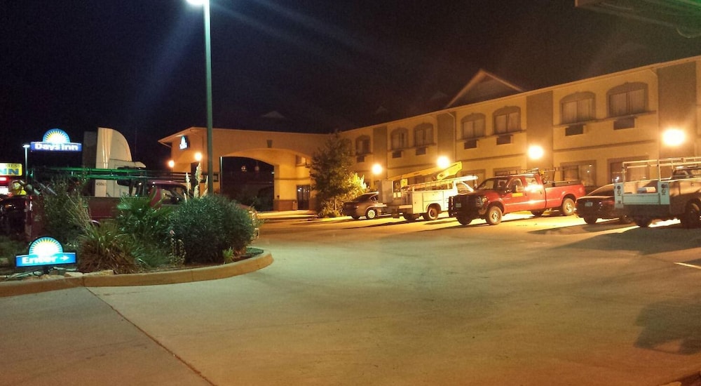 Days Inn By Wyndham Childress 6/21