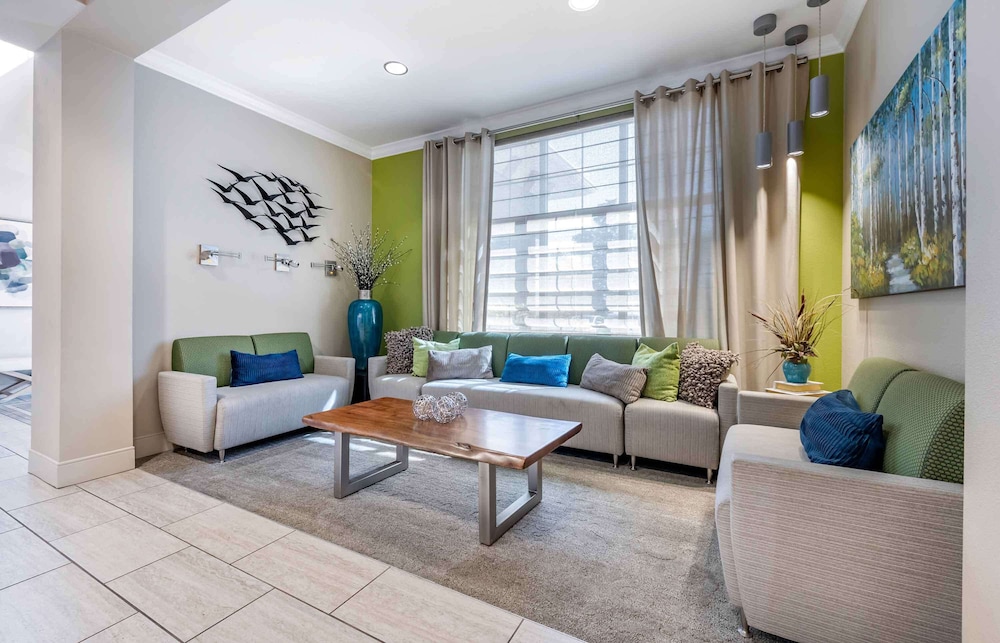 Crestwood Suites Lakeland 46/63