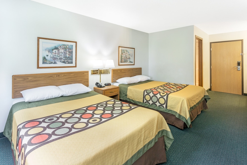 Budget Inn and Suites 7/16