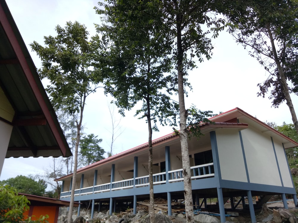 J.B Hut Bungalow 10/59