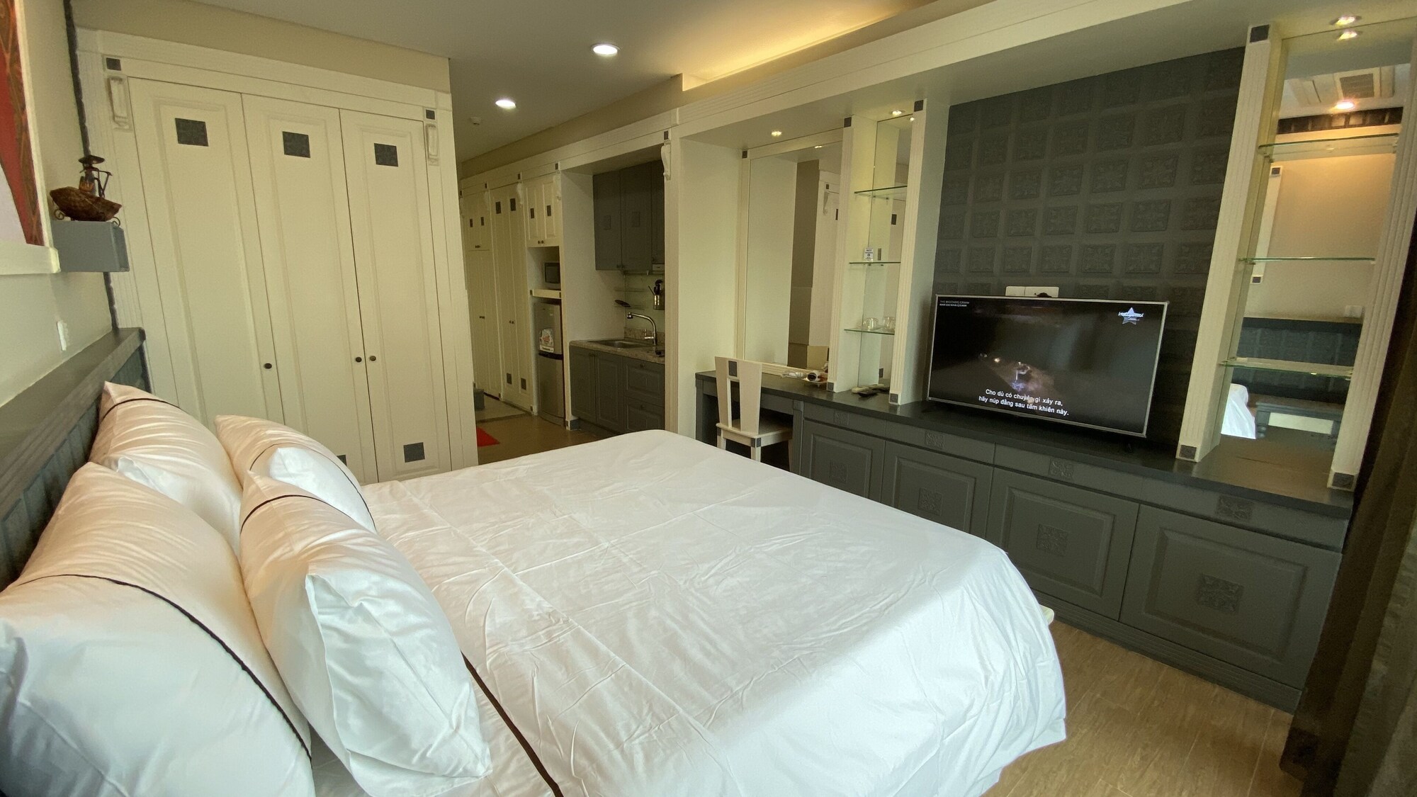 1 BEDROOM, DELUXE, STUDIO, BEACH VIEW, KITCHENETTE