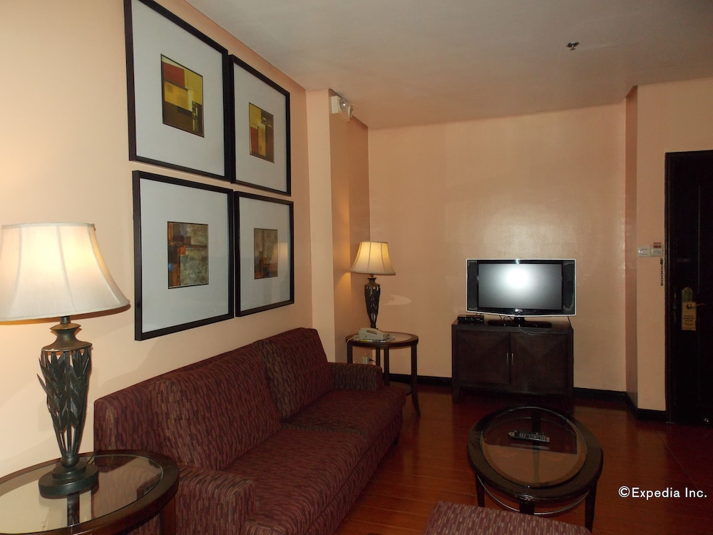 Planta Centro Bacolod Hotel Residences 12/46