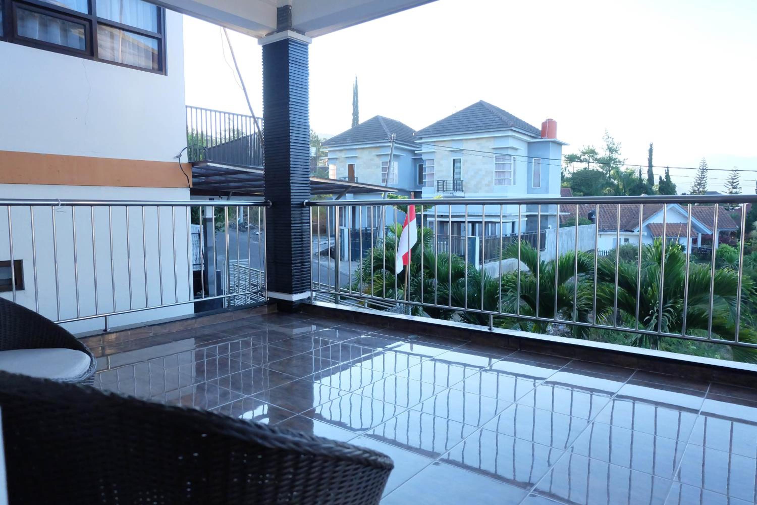 Villa Green Apple Batu 9/14
