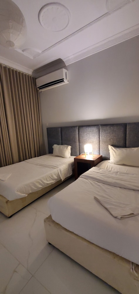 أجنحة ريحان الورود(Rihanat Al Worood Suites Khamis Mushait) 11/34