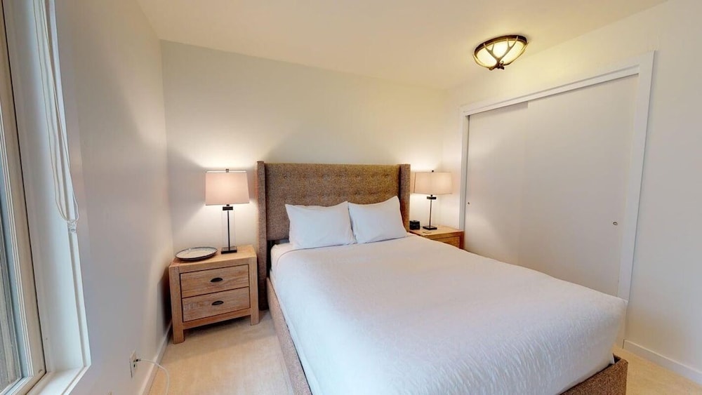2 Bedrooms, Condo, Villa, King and Queen Bed, Sofa