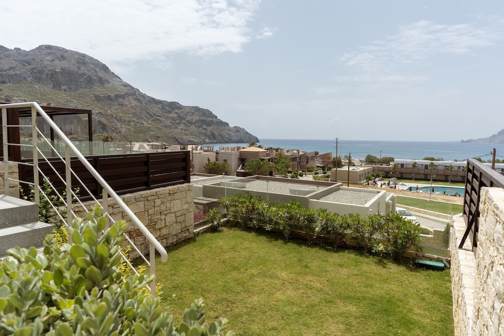 Plakias Cretan Resorts 62/65