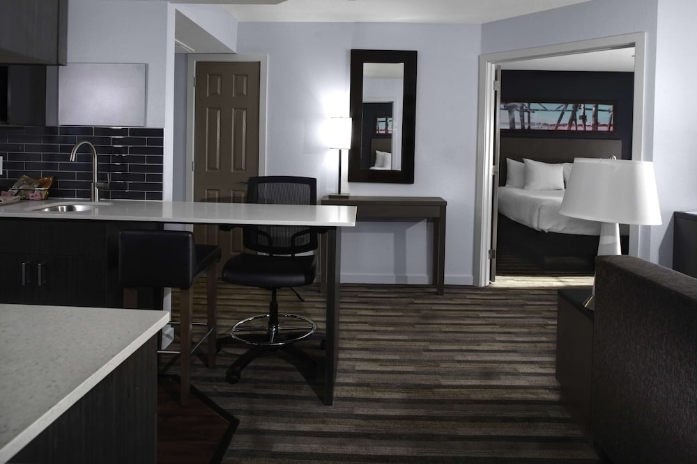 HYATT house Sterling/Dulles Airport-North 31/53