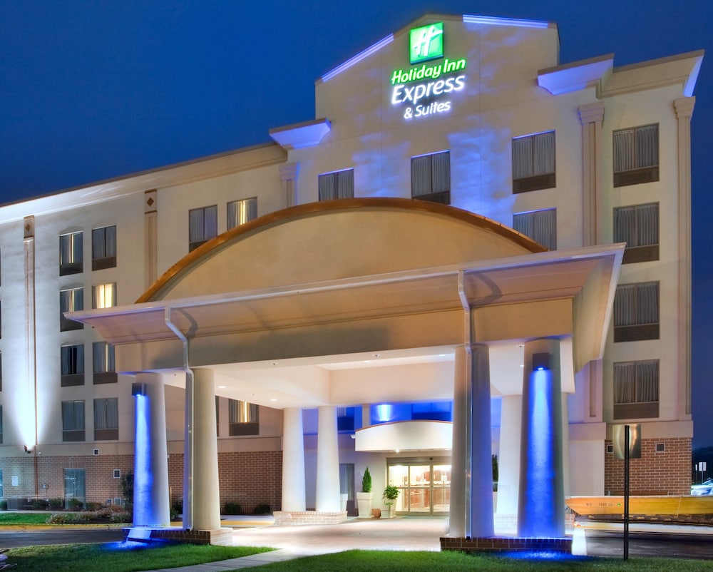 Holiday Inn Express Hotel And Suites Fredericksburg 2/44
