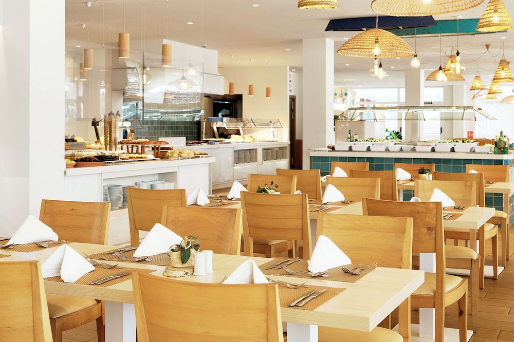 Iberostar Waves Club Cala Barca 35/50