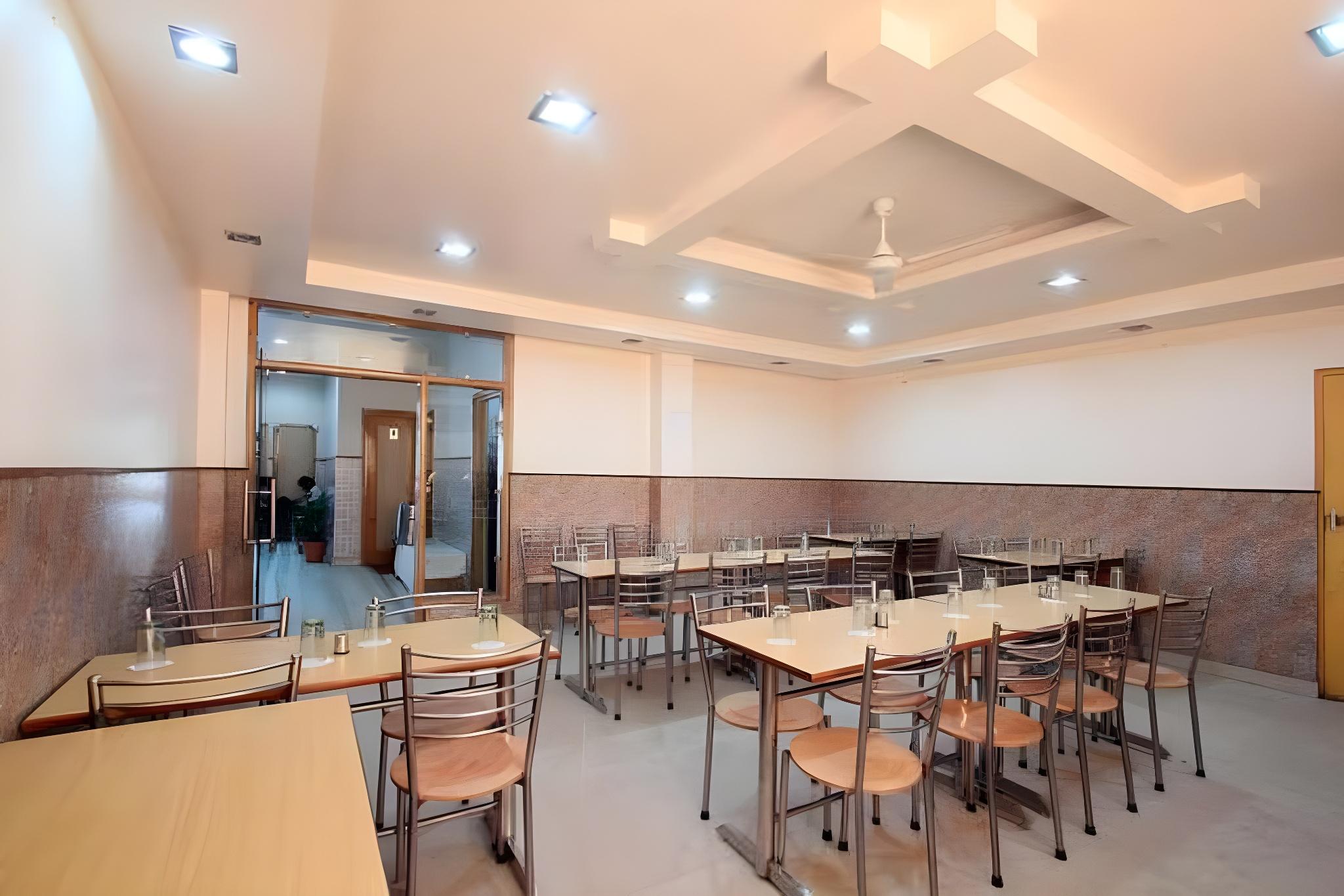 Hotel Shree Palace 37/45
