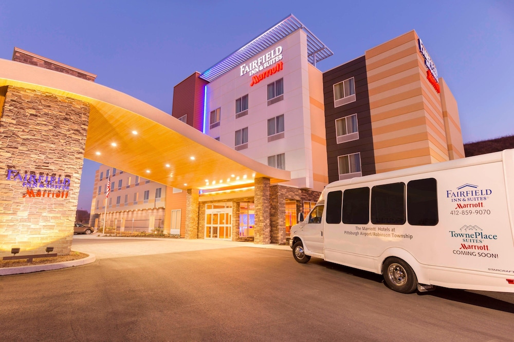 Fairfield Inn & Suites Pittsburgh Airport/Robinson Township 30/30