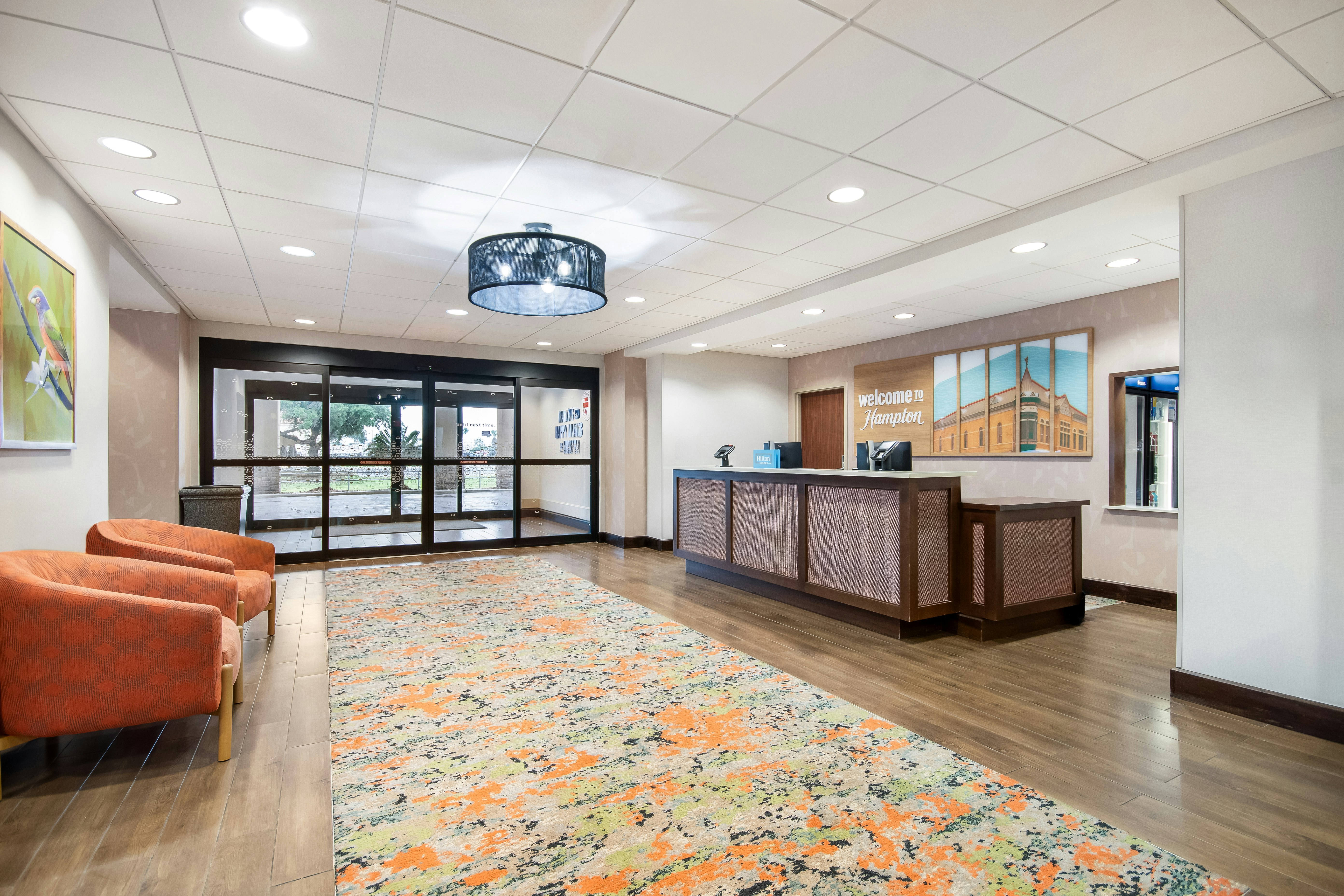 Hampton Inn Uvalde 8/33