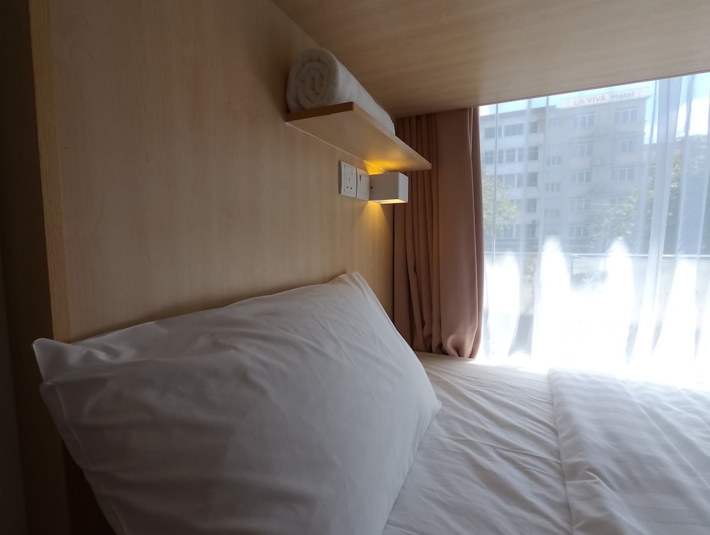 Signel Hostel 18/48