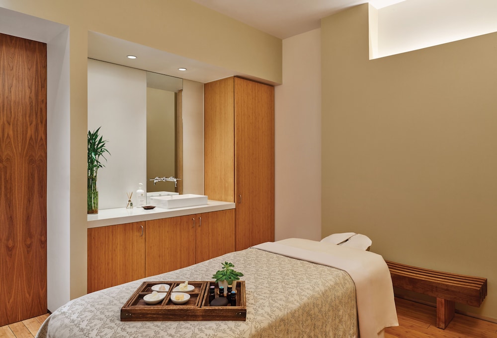 Hyatt Vacation Club At Highlands Inn 33/81