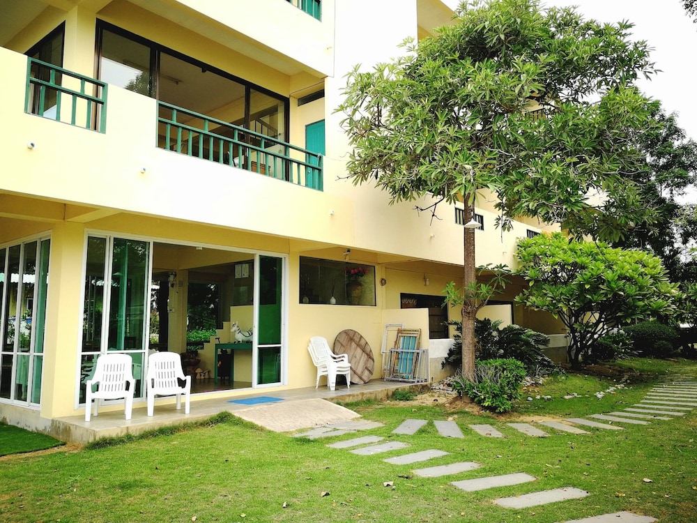 Aow Noi Sea View Resort 9/50