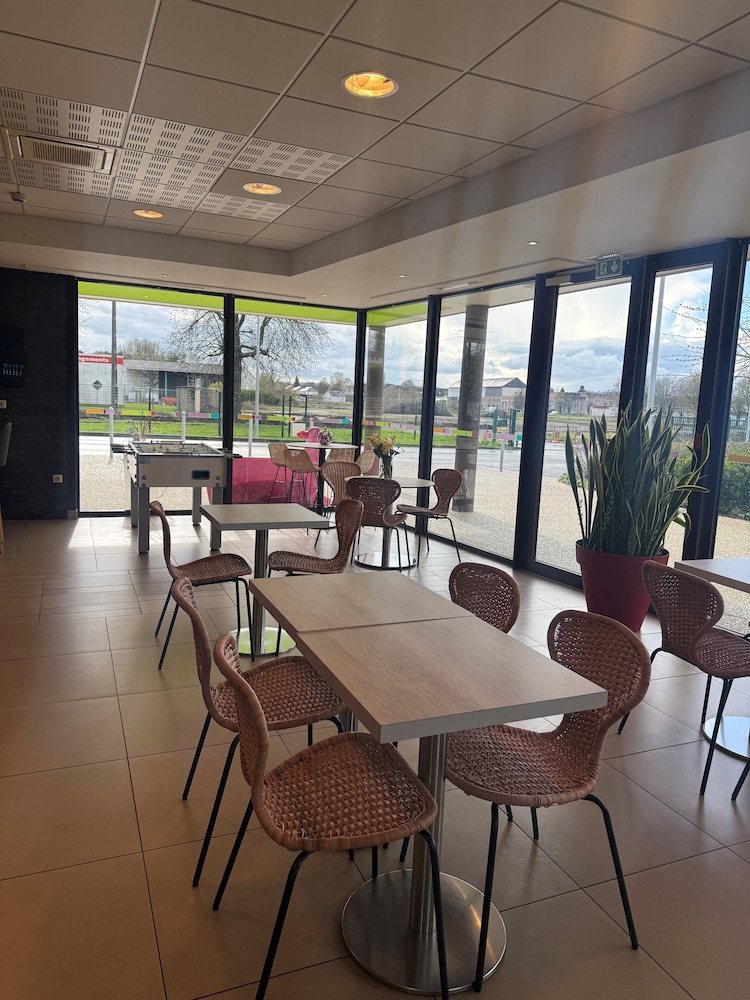 Ibis Styles Flers 28/32