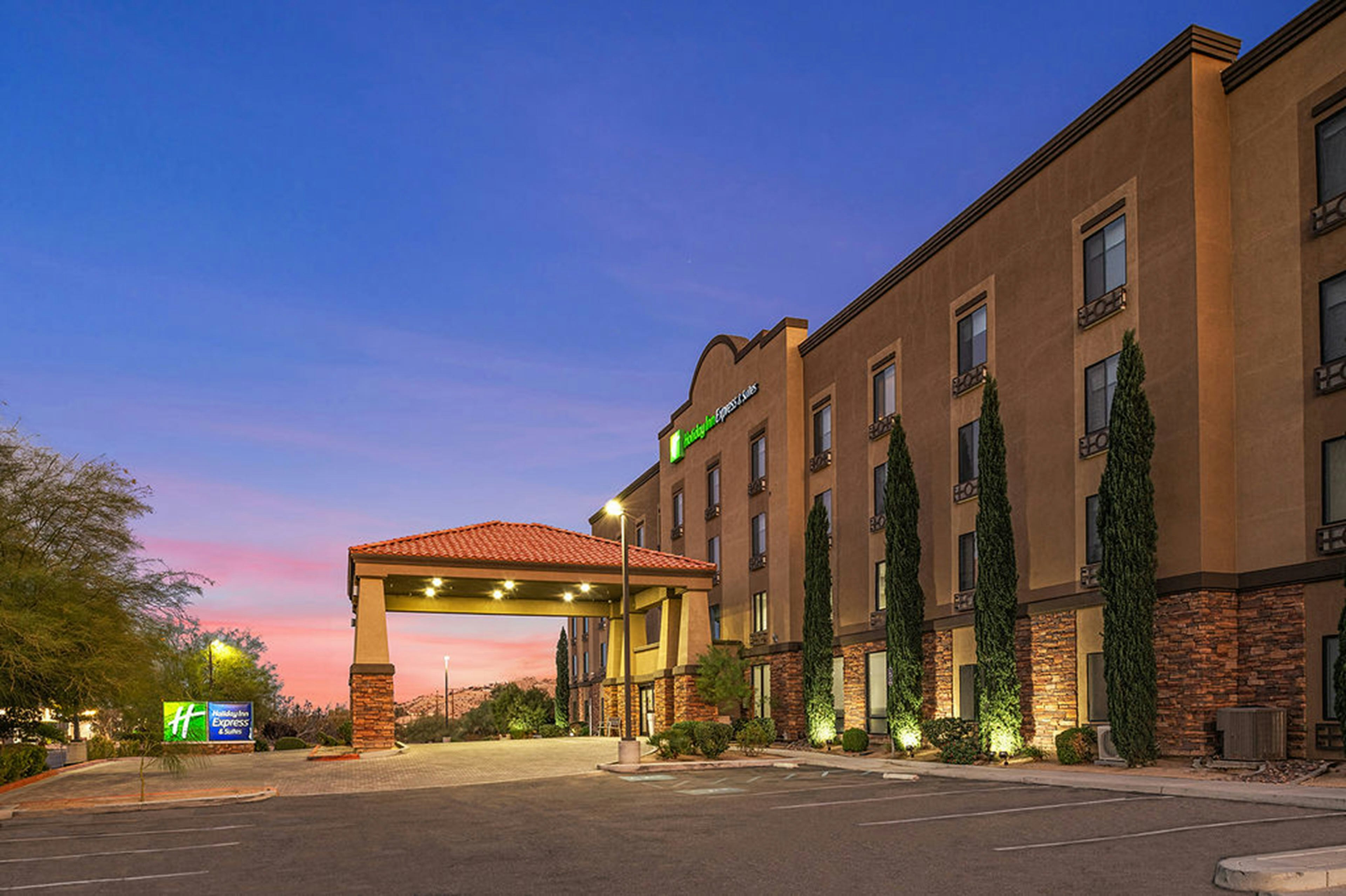 Holiday Inn Express Hotel & Suites Twentynine Palms- Joshua Tree 55/64