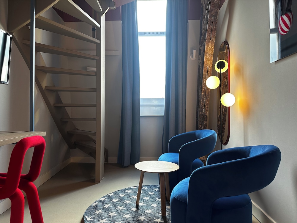 City Hotel Rembrandt Square 46/63