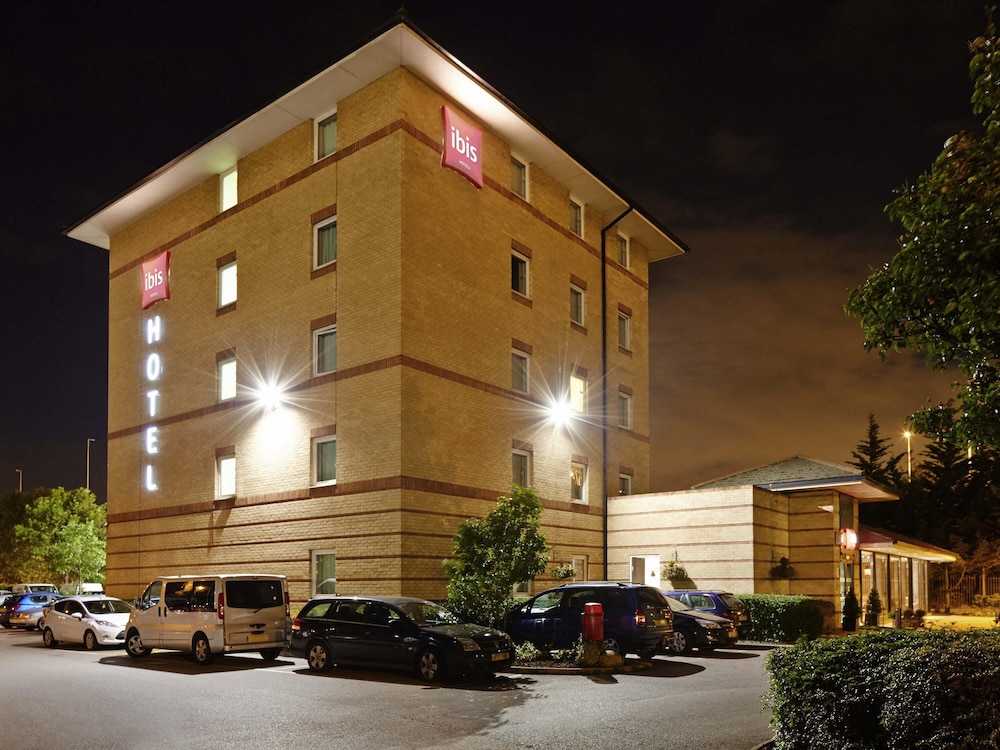 ibis London Thurrock M25 4/64