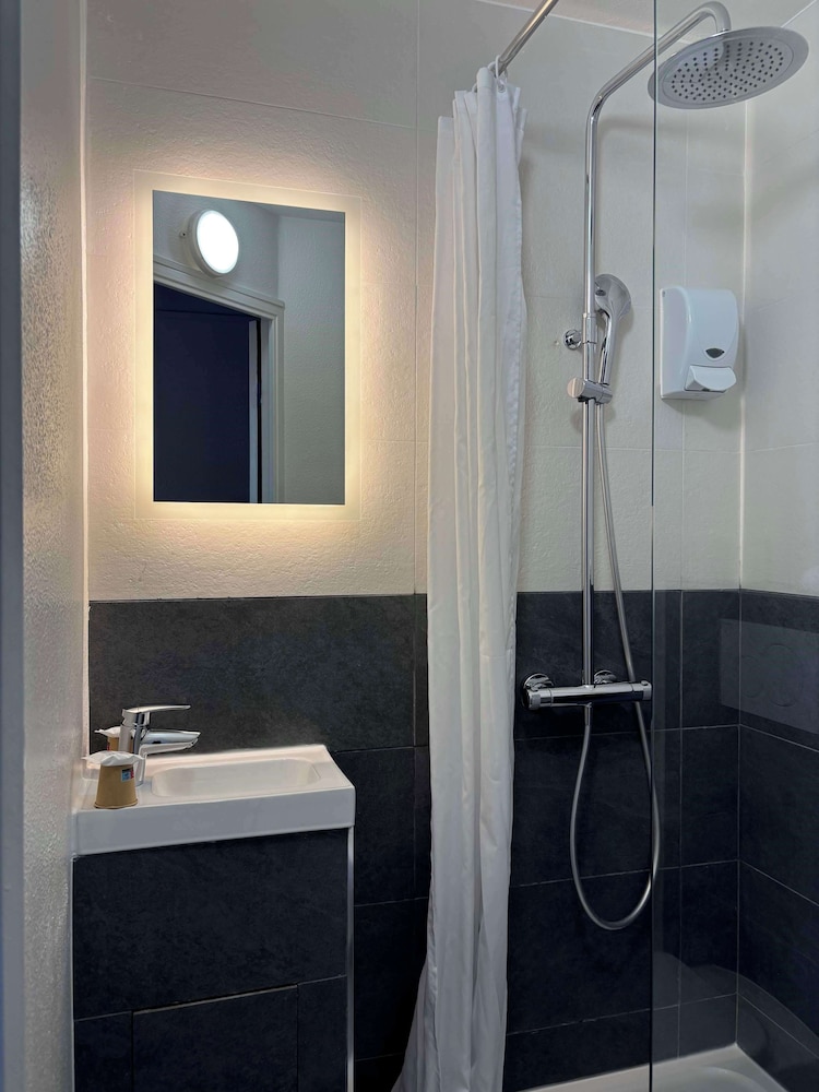 KYRIAD DIRECT DREUX 39/49