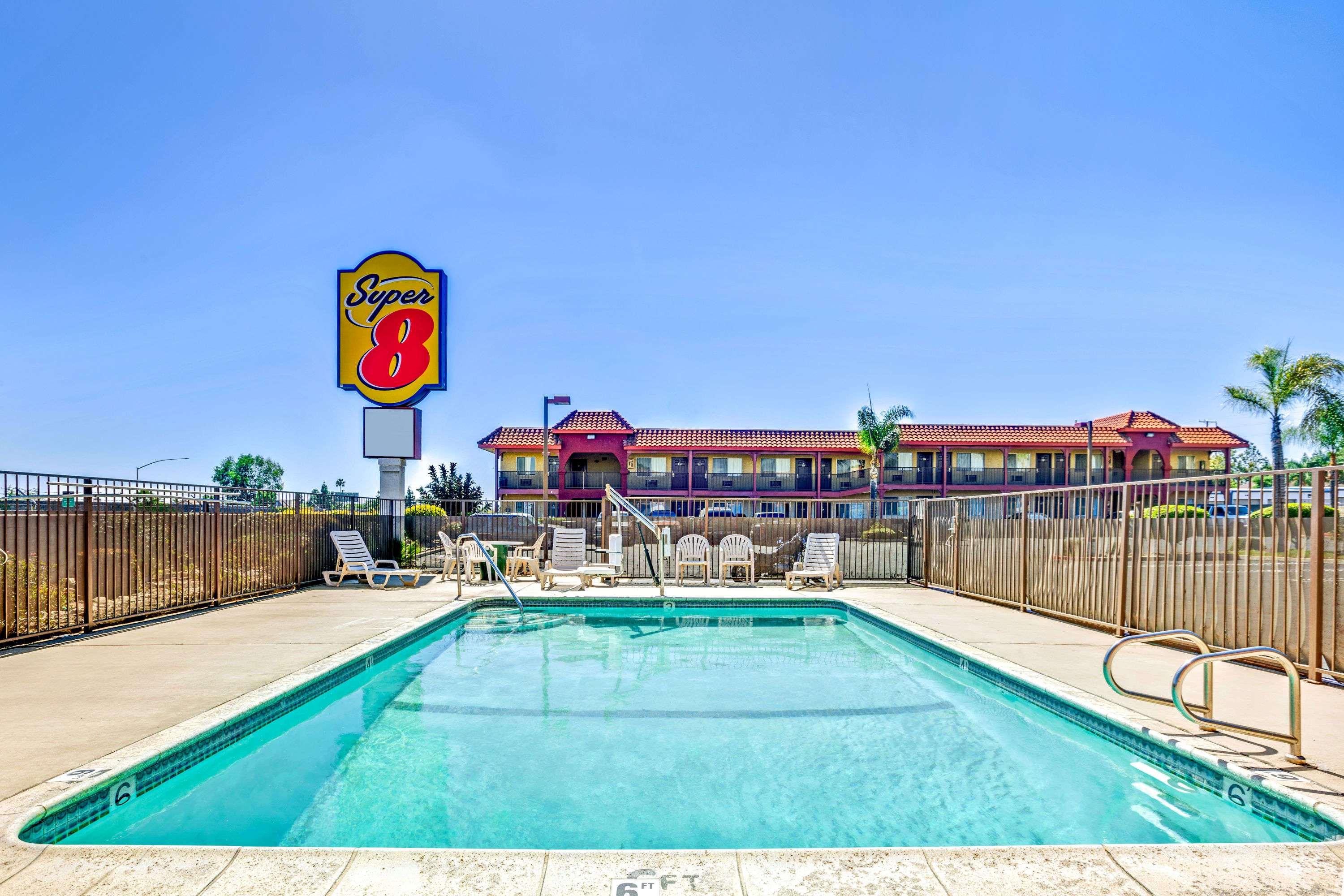 Super 8 by Wyndham Upland Ontario CA 15/17